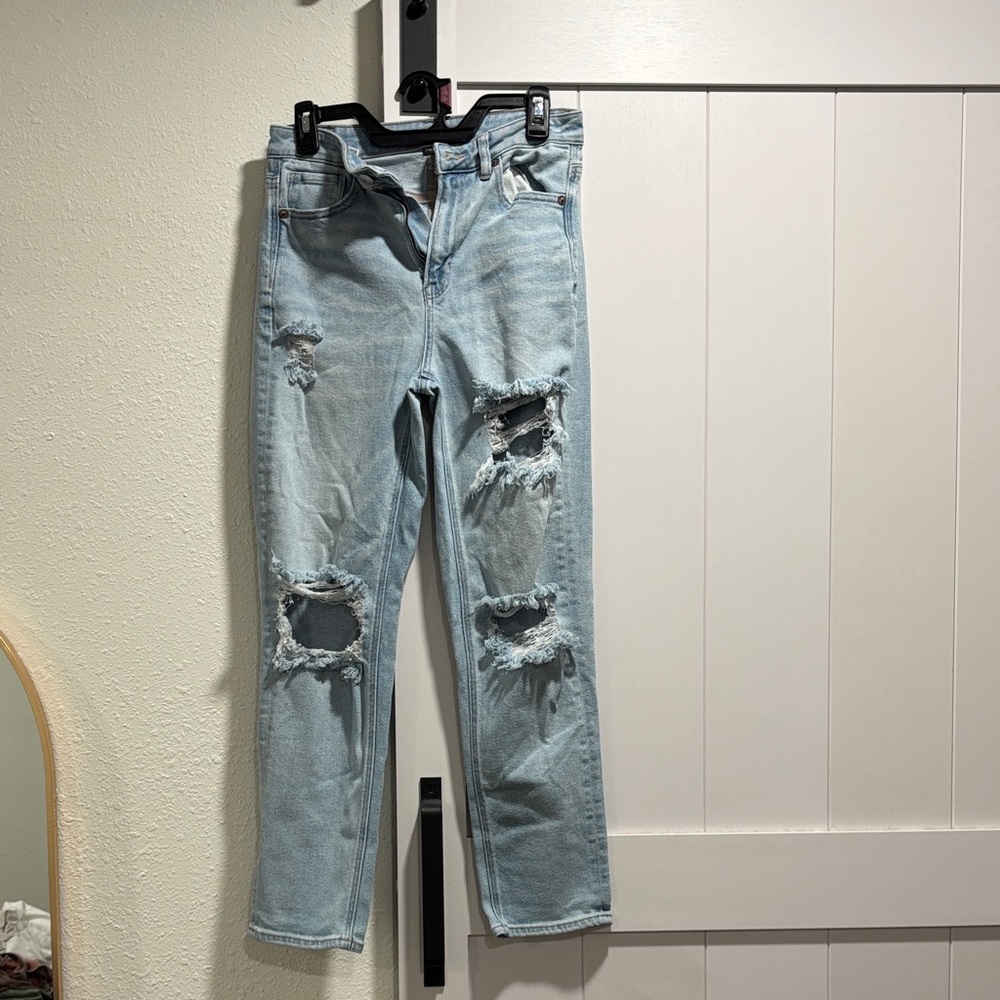 American Eagle Outfitters Light Blue Straight Leg Jeans